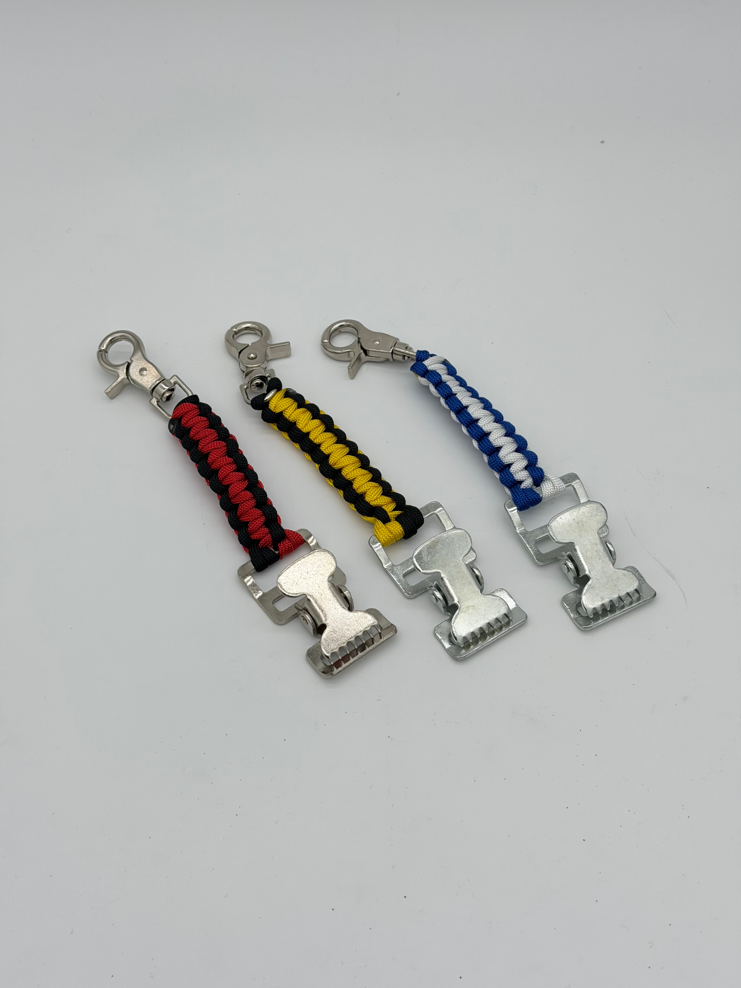 Paracord Glove Clips